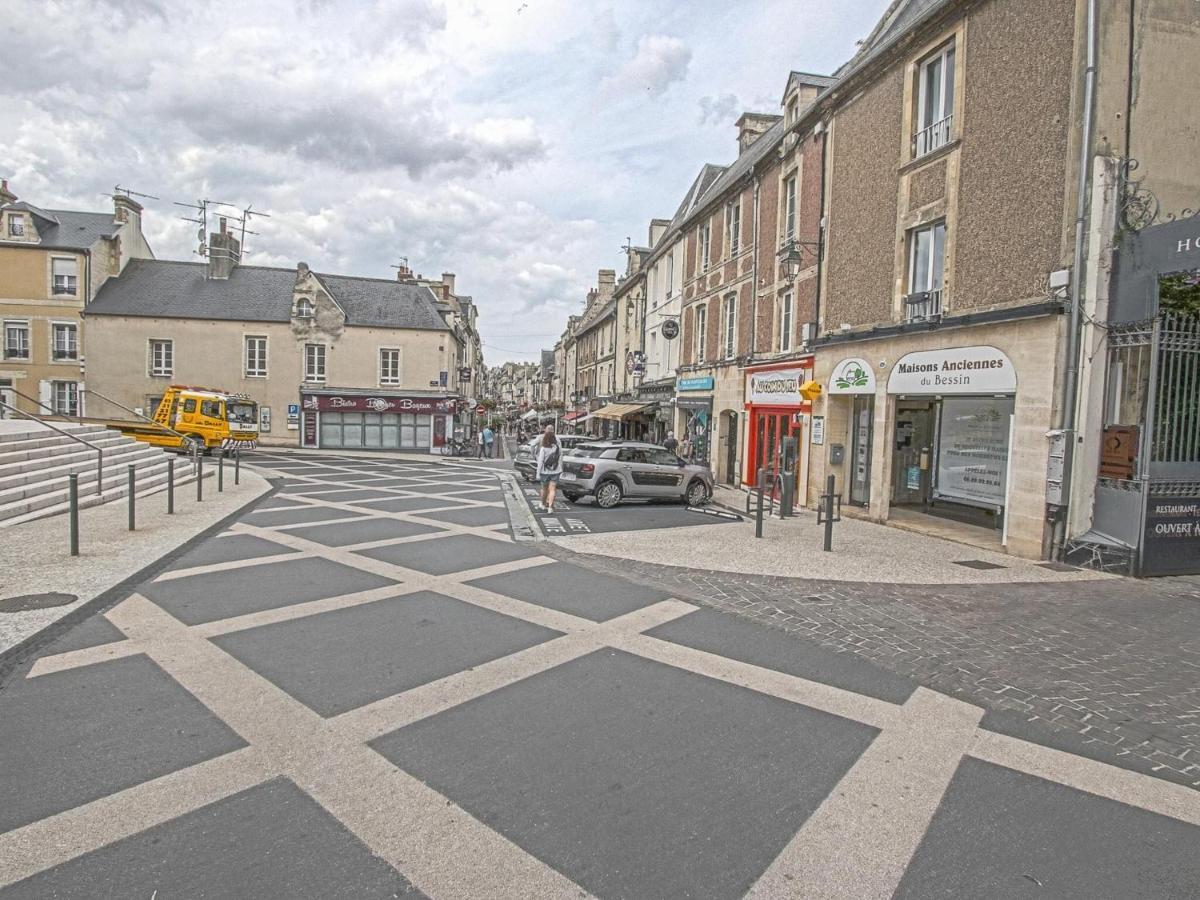Modern Apartment In Bayeux Near Tapestry Museum Exteriör bild